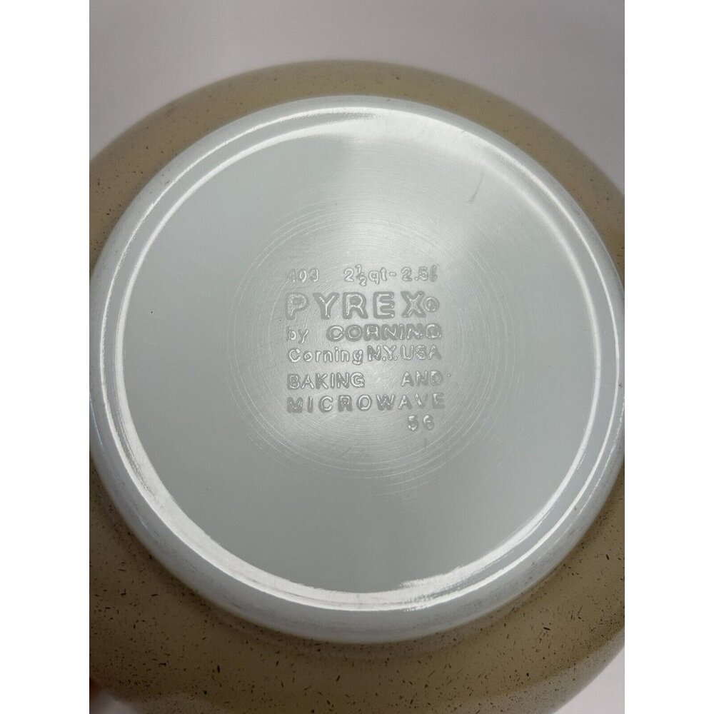 Vintage Pyrex 2 1/2quart Homestead Speckled Tan and Blue Mixing Bowl #403 - Picture 2 of 4